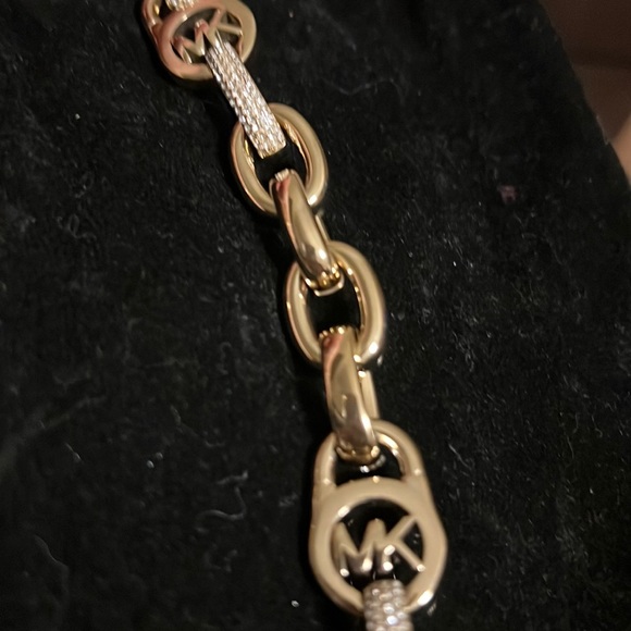 Michael Kors Rhinestone Bracelet gold MKJ4905710 new with tag - Picture 5 of 7